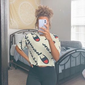 Cropped Champion Tee